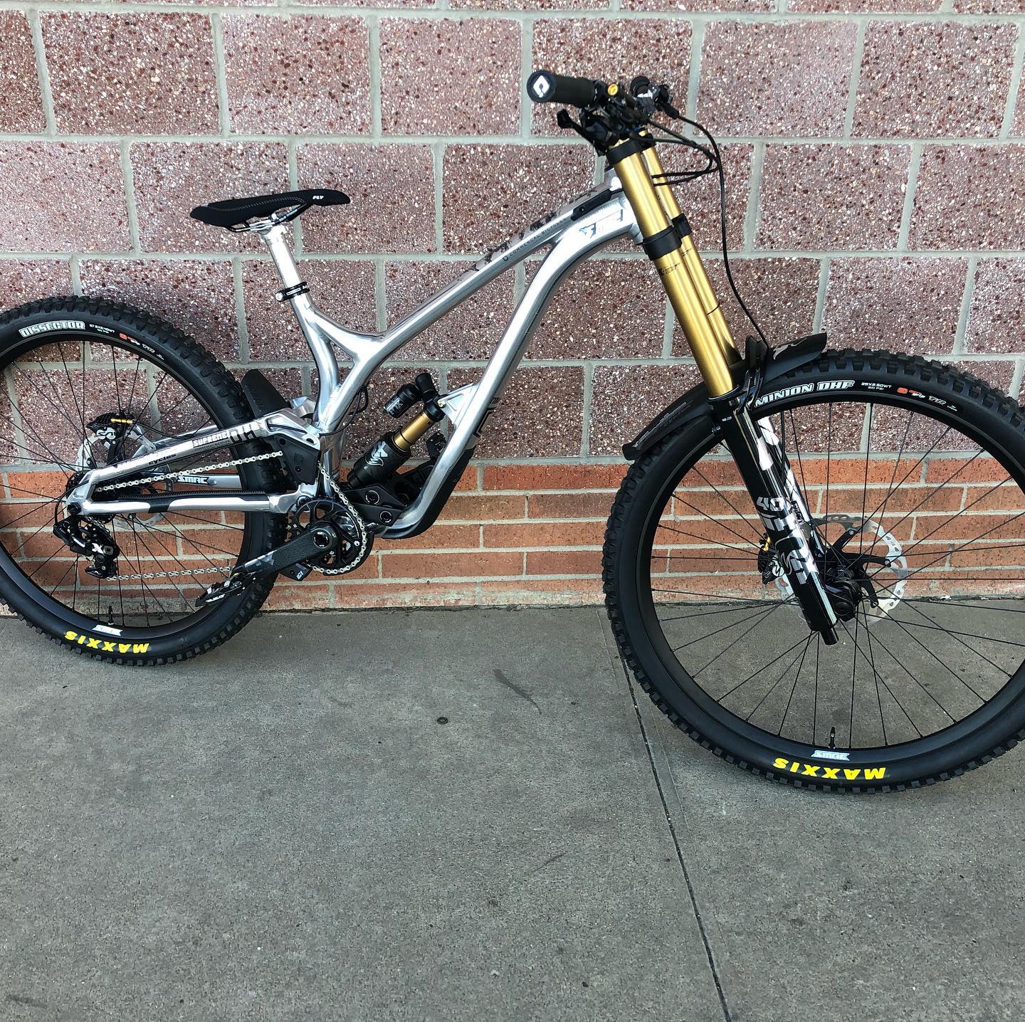commencal supreme 27.5